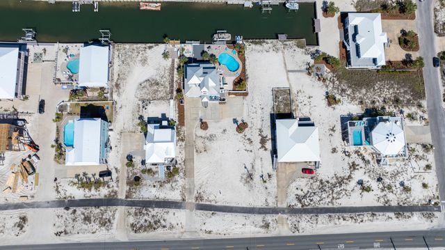 7390 Gulf Boulevard, Navarre, FL 32566