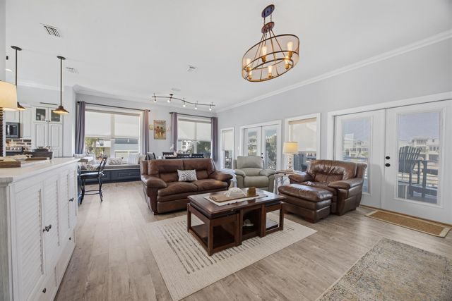 7390 Gulf Boulevard, Navarre, FL 32566