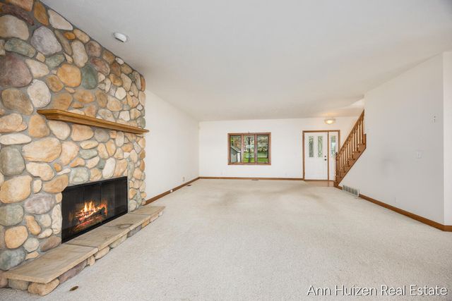 786 N Shore Drive, Park Twp, MI 49424