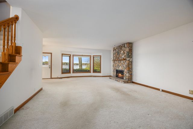 786 N Shore Drive, Park Twp, MI 49424