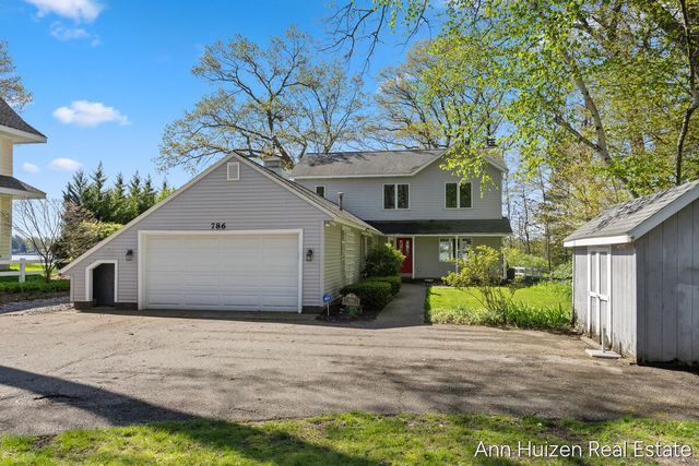 786 N Shore Drive, Park Twp, MI 49424
