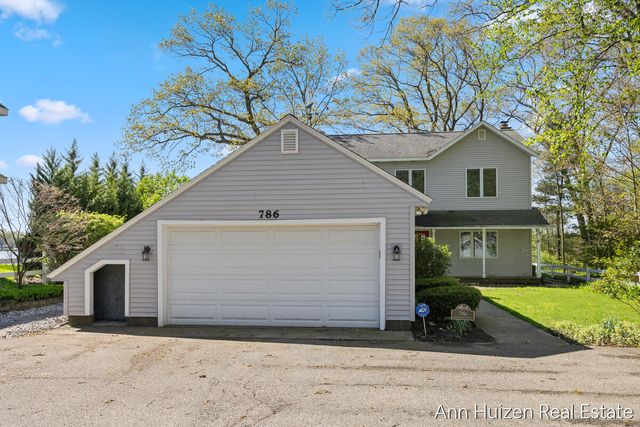 786 N Shore Drive, Park Twp, MI 49424
