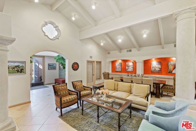 462 Por La Mar Circle, Santa Barbara, CA 93103