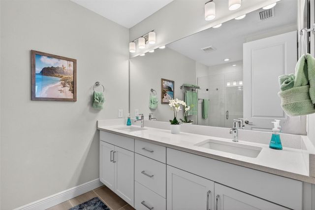 10269 CANAVERAL CIRCLE, Sarasota, FL 34241