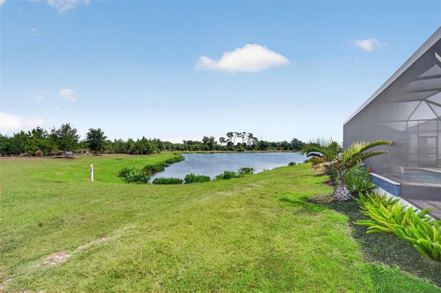 10269 CANAVERAL CIRCLE, Sarasota, FL 34241