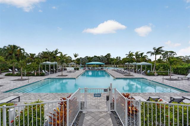 10269 CANAVERAL CIRCLE, Sarasota, FL 34241