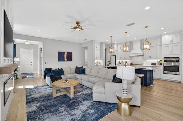 10269 CANAVERAL CIRCLE, Sarasota, FL 34241