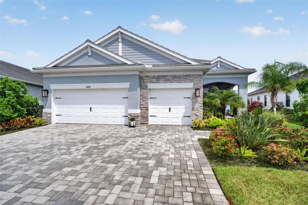 10269 CANAVERAL CIRCLE, Sarasota, FL 34241