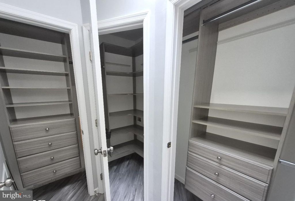 Image 10 of property listing at 220 OCEAN, Ocean Pines, MD 21811