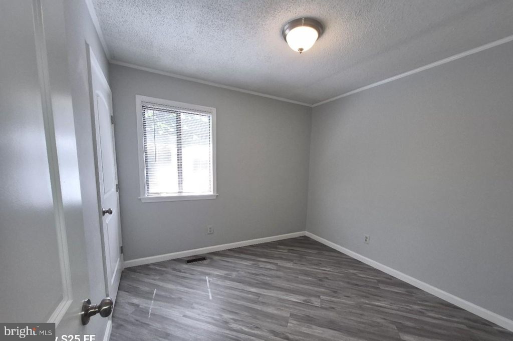 Image 19 of property listing at 220 OCEAN, Ocean Pines, MD 21811