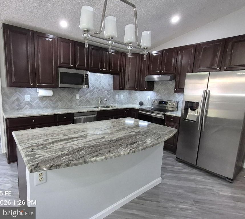 Image 6 of property listing at 220 OCEAN, Ocean Pines, MD 21811