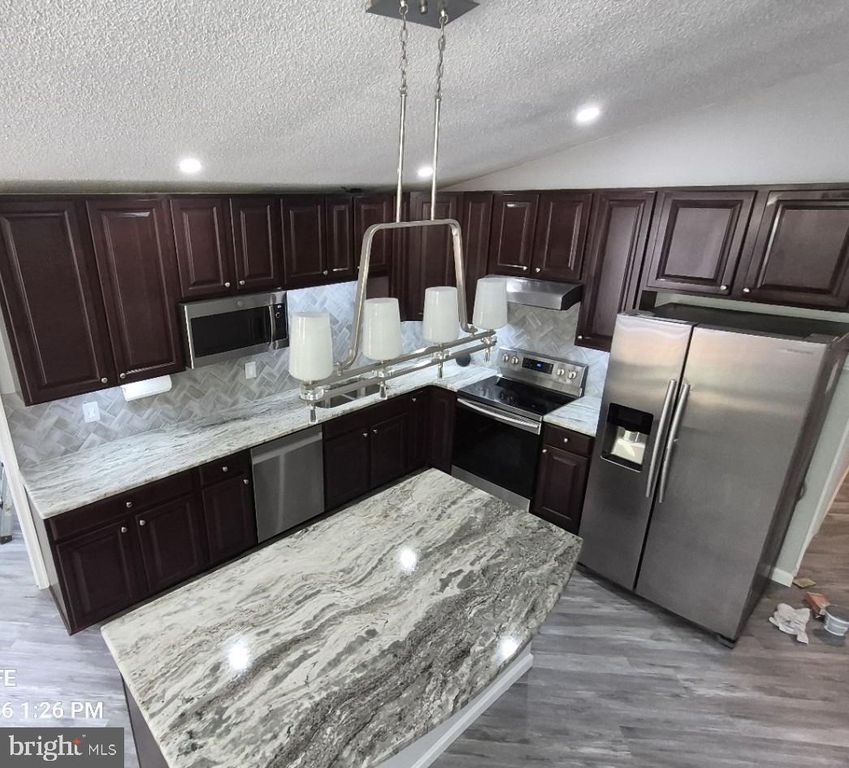 Image 7 of property listing at 220 OCEAN, Ocean Pines, MD 21811