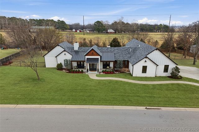 12937 S 28th Place, Bixby, OK 74008