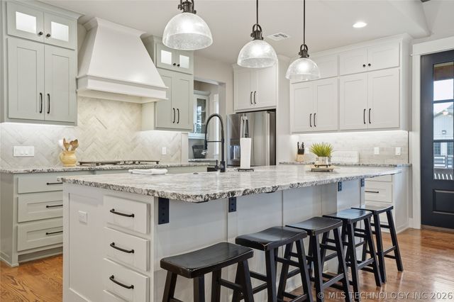 12937 S 28th Place, Bixby, OK 74008