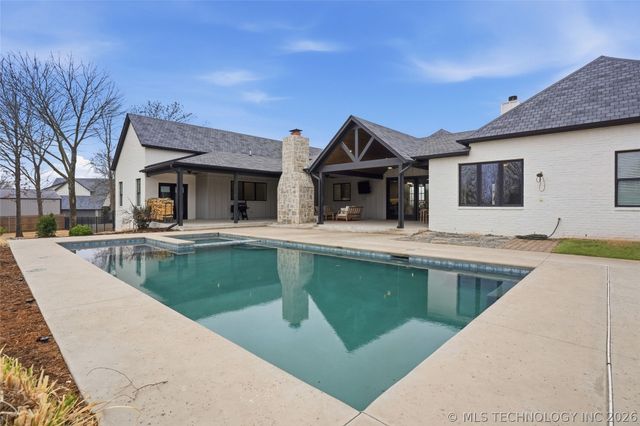 12937 S 28th Place, Bixby, OK 74008