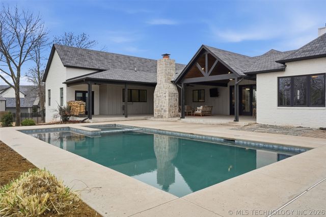 12937 S 28th Place, Bixby, OK 74008