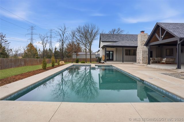 12937 S 28th Place, Bixby, OK 74008