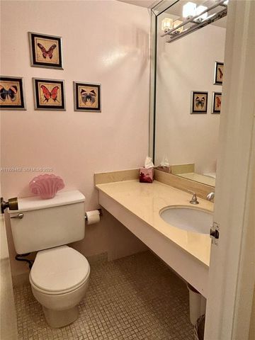 1950 S Ocean Dr 9L, Hallandale Beach, FL 33009