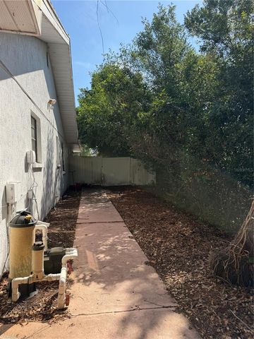 348 HAMPSHIRE AVENUE, Spring Hill, FL 34606