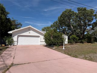 348 HAMPSHIRE AVENUE, Spring Hill, FL 34606