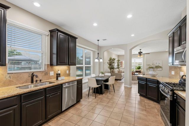 8015 Grove Sky Court, Richmond, TX 77407