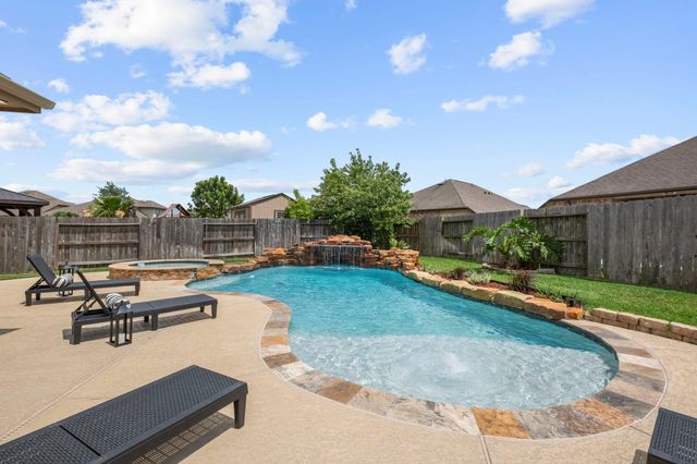 8015 Grove Sky Court, Richmond, TX 77407