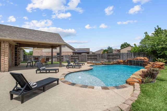 8015 Grove Sky Court, Richmond, TX 77407