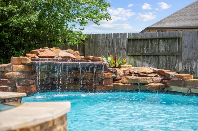 8015 Grove Sky Court, Richmond, TX 77407