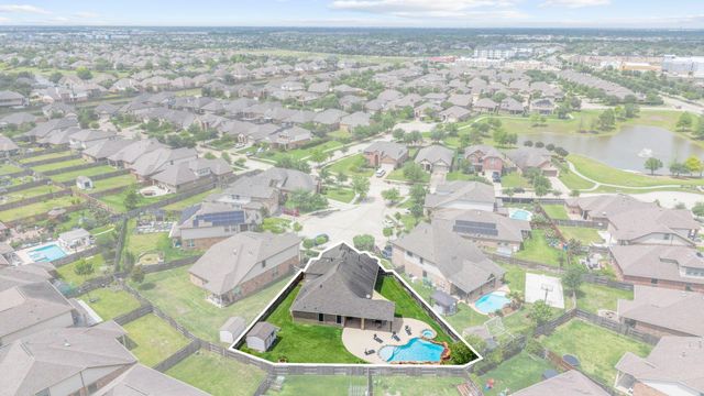 8015 Grove Sky Court, Richmond, TX 77407