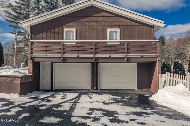 32 Albea Drive, Hagaman, NY 12010