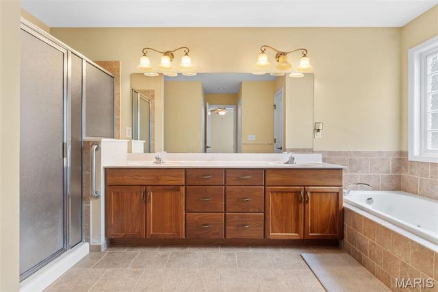 440 Raymond Drive, Florissant, MO 63031