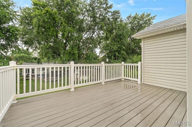 440 Raymond Drive, Florissant, MO 63031