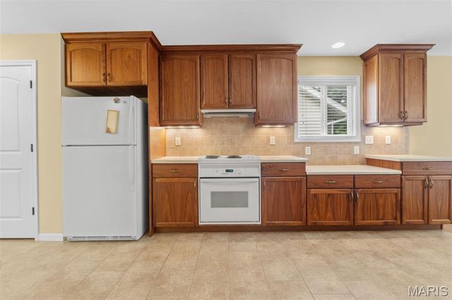 440 Raymond Drive, Florissant, MO 63031