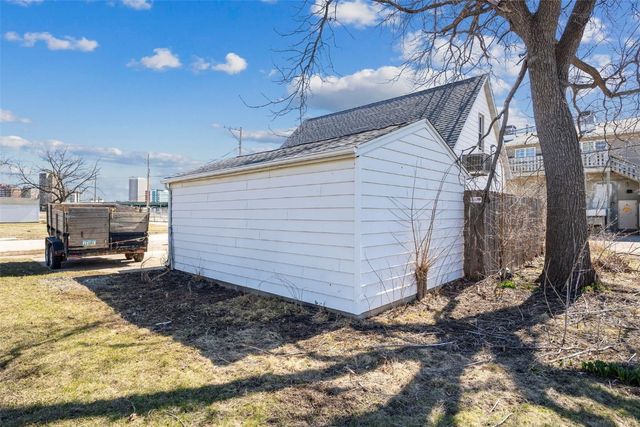 718 4th Street NW, Cedar Rapids, IA 52405