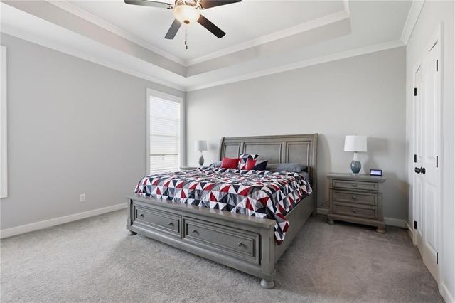 4417 SW Tanzanite Circle, Lee's Summit, MO 64082