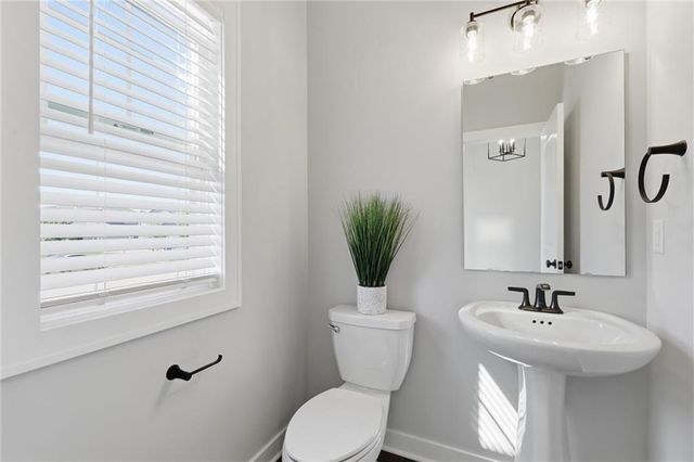 4417 SW Tanzanite Circle, Lee's Summit, MO 64082