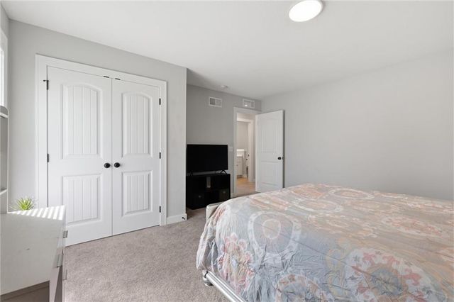 4417 SW Tanzanite Circle, Lee's Summit, MO 64082