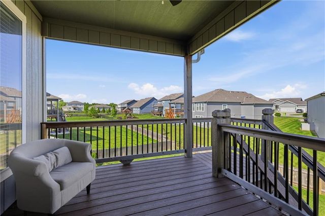 4417 SW Tanzanite Circle, Lee's Summit, MO 64082