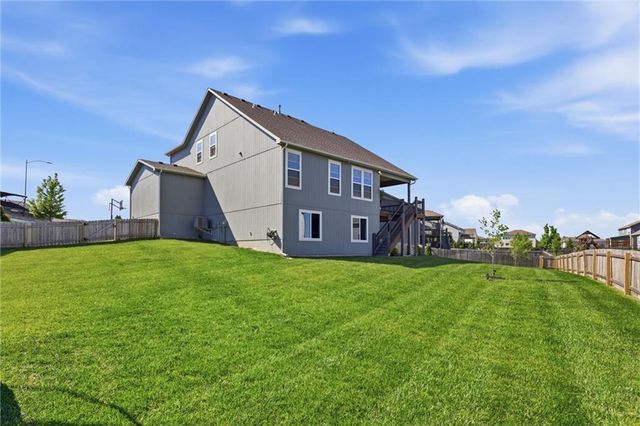 4417 SW Tanzanite Circle, Lee's Summit, MO 64082