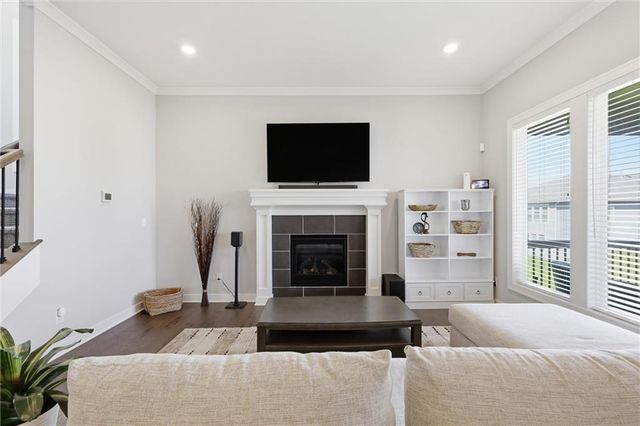 4417 SW Tanzanite Circle, Lee's Summit, MO 64082