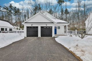 11 Pendleton Farms Lane, Amherst, NH 03031