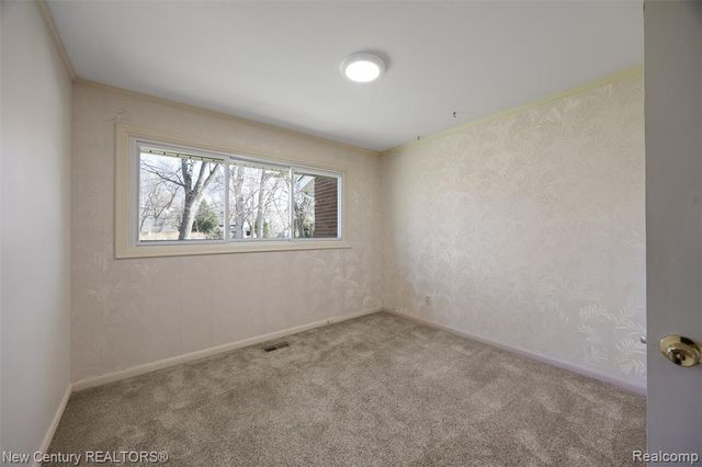 3108 Upton Drive, Troy, MI 48084