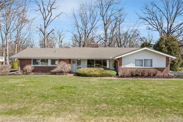 3108 Upton Drive, Troy, MI 48084