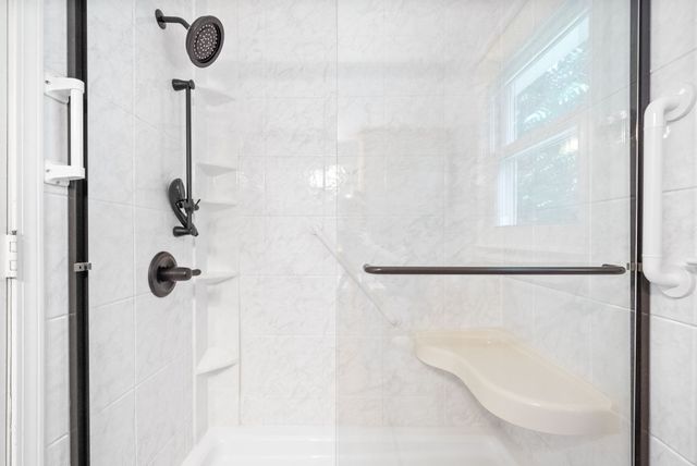 2305 Ermine Dr, Clarksville, TN 37043