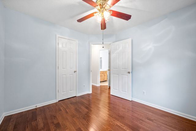 2305 Ermine Dr, Clarksville, TN 37043