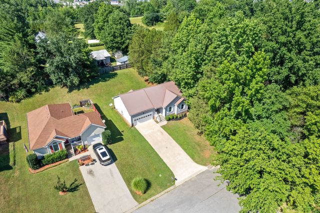 2305 Ermine Dr, Clarksville, TN 37043