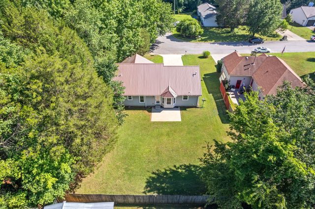 2305 Ermine Dr, Clarksville, TN 37043