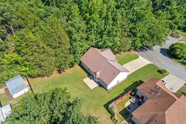 2305 Ermine Dr, Clarksville, TN 37043