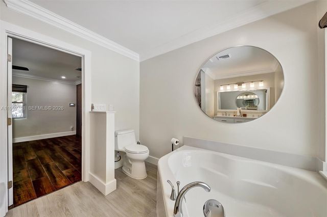 3560 NW 99th Ave, Coral Springs, FL 33065