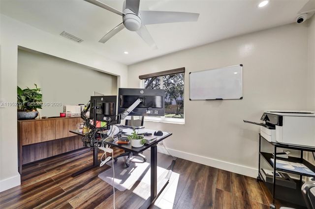 3560 NW 99th Ave, Coral Springs, FL 33065